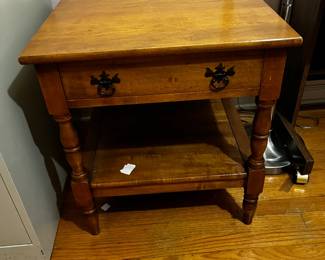 #38 Conant ball furniture maple end table with 1 drawer 22x24x23 $30.00