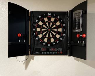 dart board