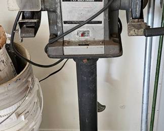Bench grinder