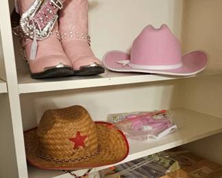 Calling all our cowgirls!