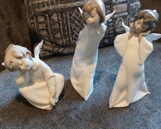 Lladro Porcelain Angel – Spain
Authentic, marked Lladro. Excellent condition. Priced for collectors or resale.