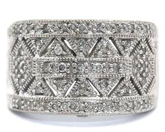 Pavé Natural Diamond Vintage Style Ring in White Gold