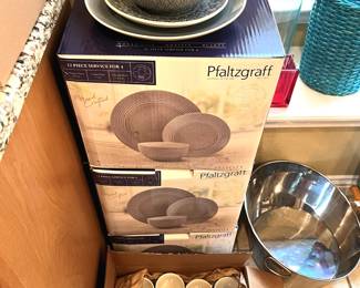 Pfaltzgraff Felicity dinnerware - 12 four piece place settings
