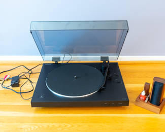 Sony turn table and cleaning kit. 50.00
