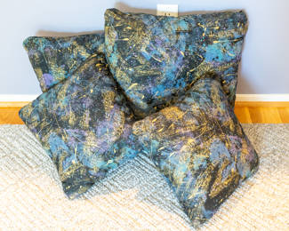 pillows 10.00