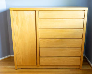 bedroom suite 400.00