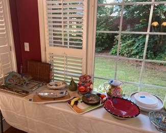 Serving pieces