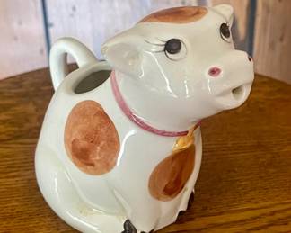 Vintage Cow Creamer