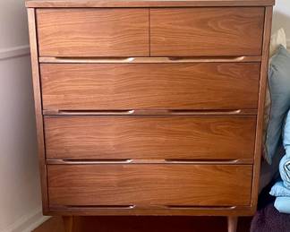 MCM Dresser