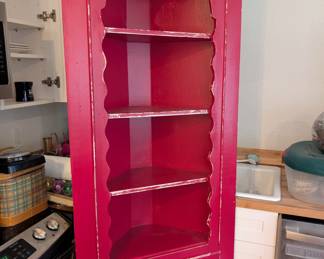 Corner cabinet