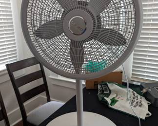 Like new oscillating fan