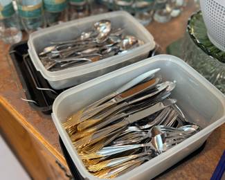 Silverware sets