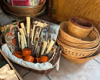 Mid century knife set, napkin holders