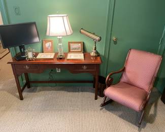 Hekman sofa table