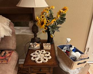Side table, lamp