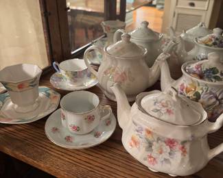Arthur wood & son Staffordshire, nikko, Sadler Windsor. Tea pots and saucers