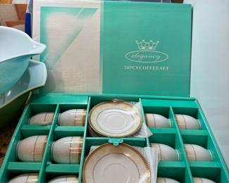 Elegancy 24-piece coffee set