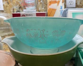 Pyrex turquoise Amish butter print