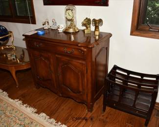 082Living Room