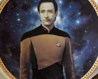 Collectors Plates Set - Star Trek Next Generation with authenticity certificates and orginal boxes.