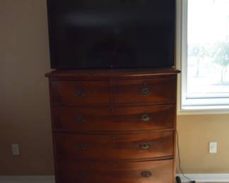 Chest of drawers and TV