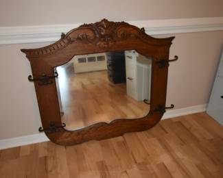 Hat rack mirror