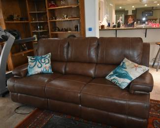 Electric recliner couches