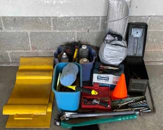 Garage Lot
