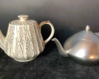 Vintage Sadler Meeuws Zion Pewter Teapots
