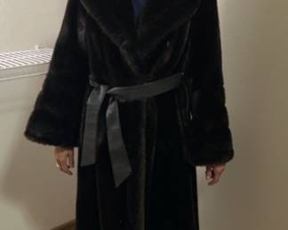 Eilers Furrier Faux Fur Tea Length Coat Size Small Tall
