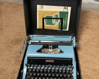 Vintage Underwood Manual Typewriter
