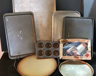 Baking Lot with 1950s Mirro Pastry Press