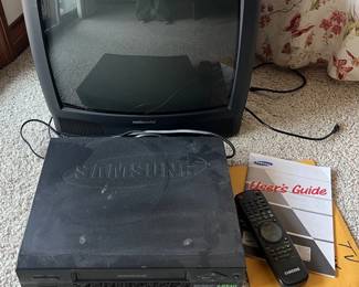 Magnavox TV And Samsung VCR Player