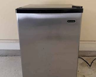 Whynter 2.1 Cu. Ft Upright Freezer