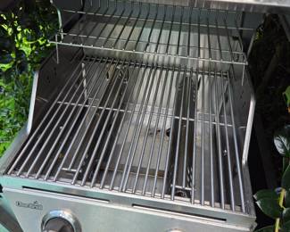 #217	Char-broil Like New (Stainless Steel inside clean 0 2 burner propane Grill w/Full Tank	 $125.00 

