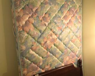 #154	Royal Knight King Koil Twin Mattress only	 $20.00 
