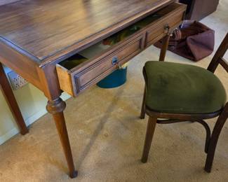 #141	Wood Vanity w/triple Mirror 1 drawers w/chair (has missing back spindle) - 36x20x30.5 Vanity	 $65.00 
