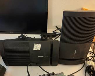 #163	Pair of Bose Model 100 Bookshelf Speakers 	 $25.00 
