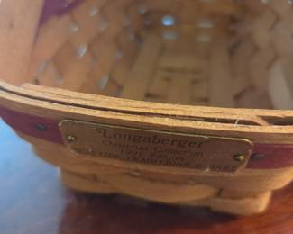 #180	Set of 3 Longaberger Baskets ( one has liner)	 $25.00 
