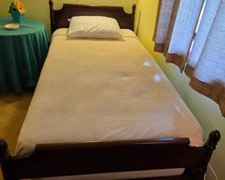 #152	Wood Twin Bed w/wood side rails & Slats	 $50.00 
#153	Wood Twin Bed w/wood side rails & Slats	 $50.00 
