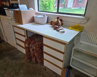 #190	Laminate Desk w/2 sets of 4 drawers w/countertop Unattached - 54x24x29	 $45.00 
