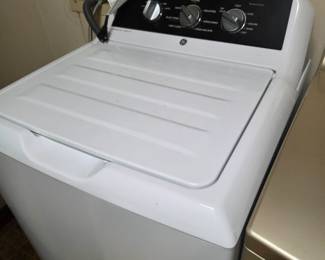 #184	General Electric Washer w/agitator - Commercial Quality 	 $150.00 
