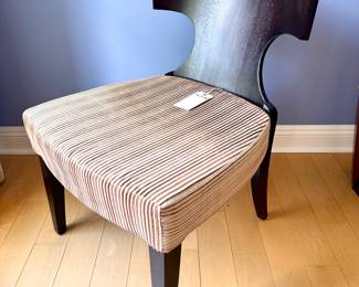 $150 - Accent Chair - 23 x 21 x 32.5
