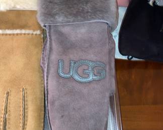 UGG gloves and mittens