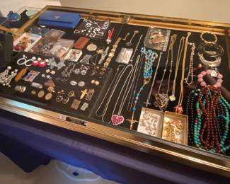 Assorted Jewelry 