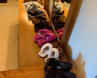 Assorted women's footwear; size 7.5