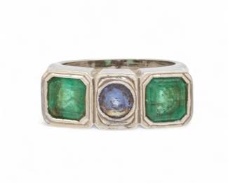 Lot 35 | 14K White Gold Ring, 2 Emeralds And 1 Tanzanite 7 1/2 10 g