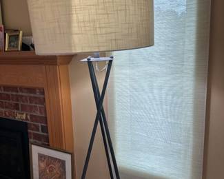 Floor lamp