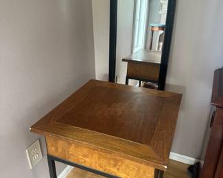 Side table & mirrors