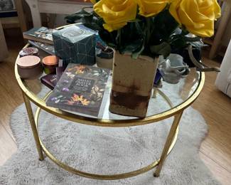 Round glass table